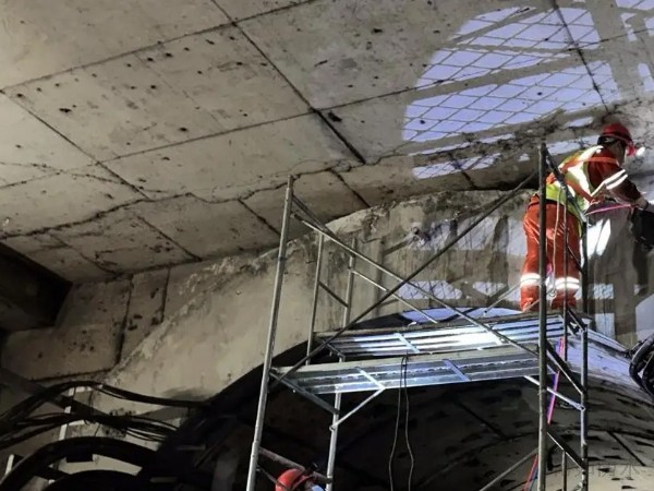 揭秘聚氨酯注漿液廠家的核心優(yōu)勢：材料質(zhì)量與工程支持